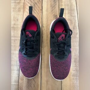 Nike Women’s Flex Experience Run 10 Shoes Black Fireberry Purple Size 9